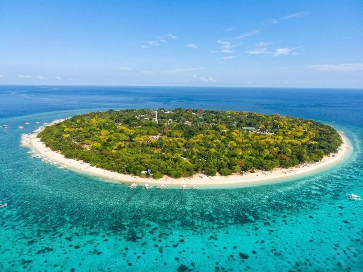 ボホール島 バリカサグ島の空撮絶景